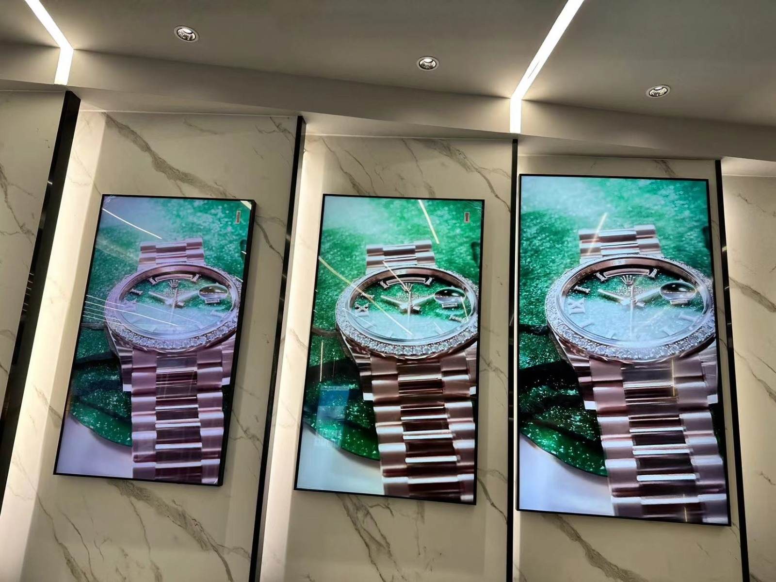 4K keskeny előlap beltéri falra szerelt digitális jelzések 1000nits